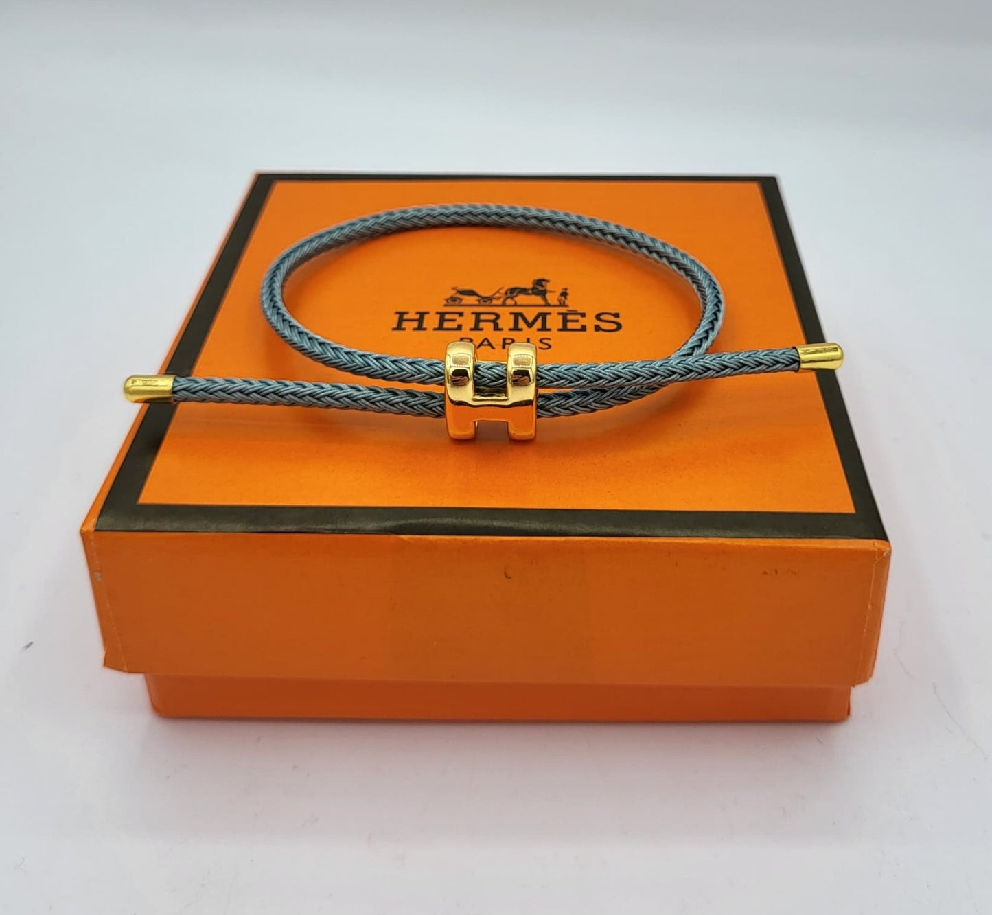 Bracelet Cordon ajustable "H"