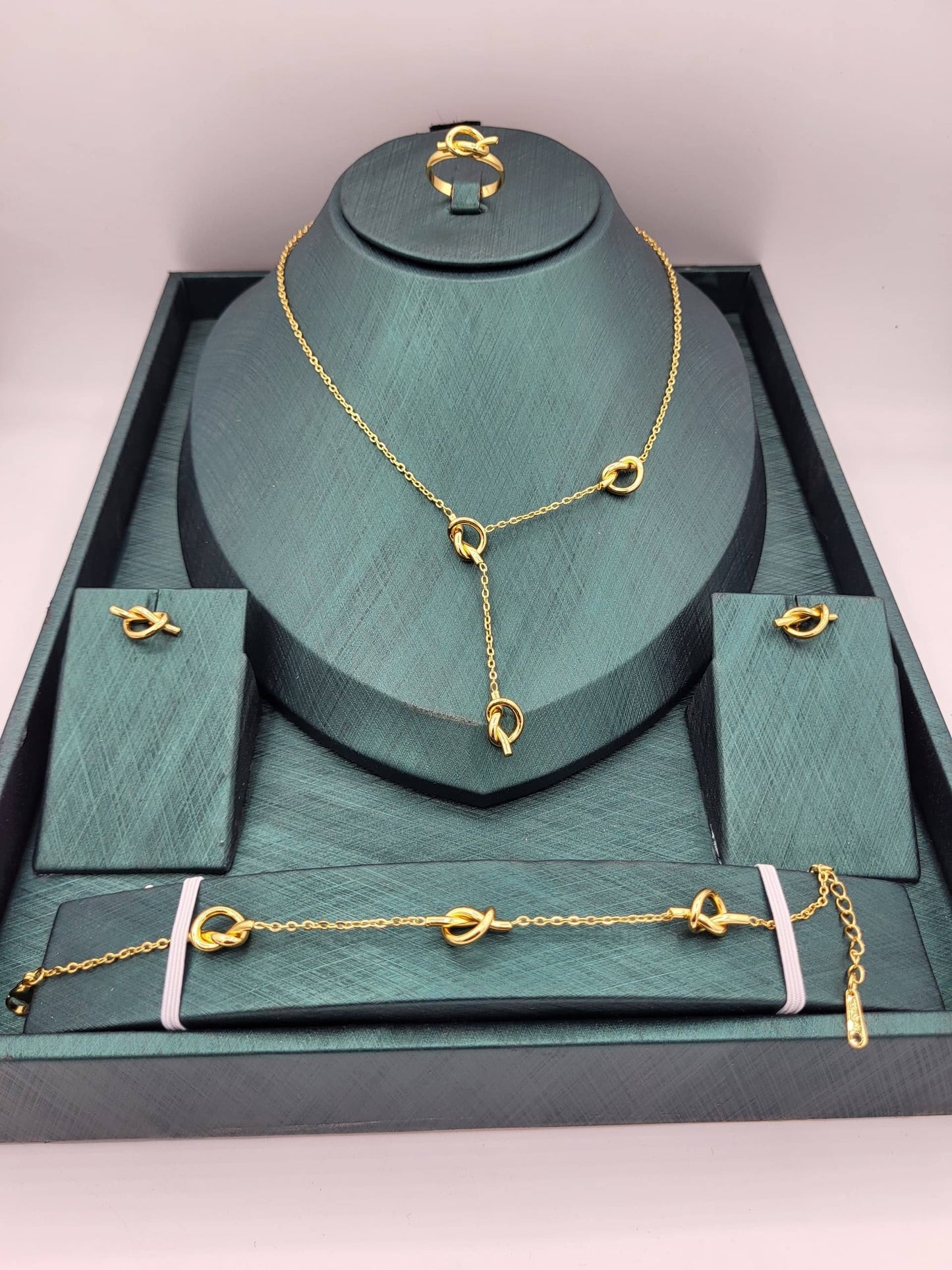 Parure Tiffany Nœud 4 Pièces en Acier Inoxydable ✨