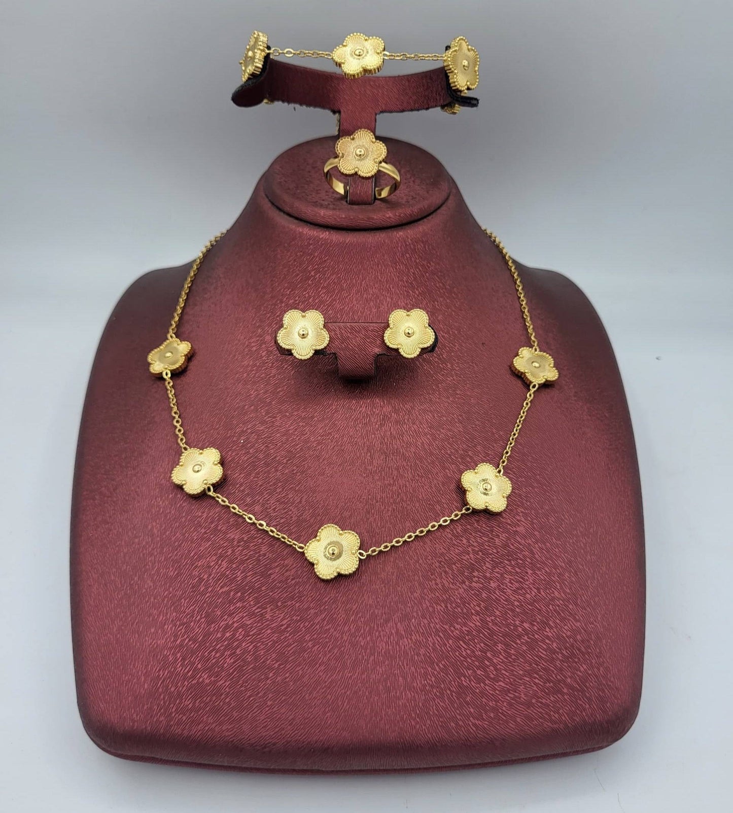 🍀✨ Parure Van Cleef & Arpels Alhambra 4pcs ✨🍀 💎